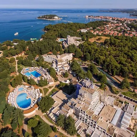 Rubin Ξενοδοχείο 3*